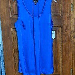 AB STUDIO SLEEVELESS TOP